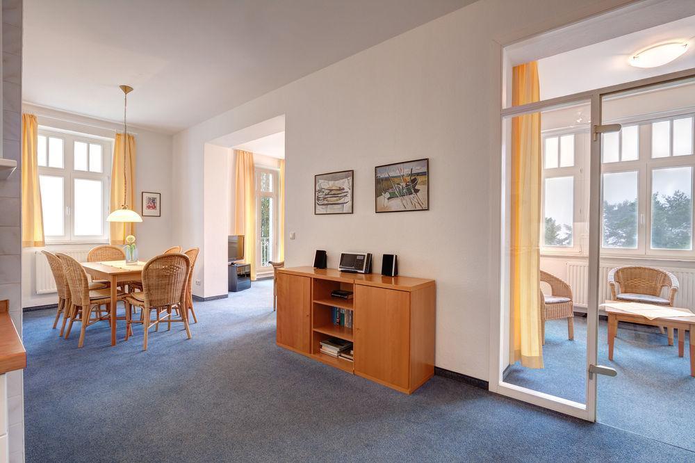 Haus Seeblick Hotel Garni & Ferienwohnungen Zinnowitz Exterior photo